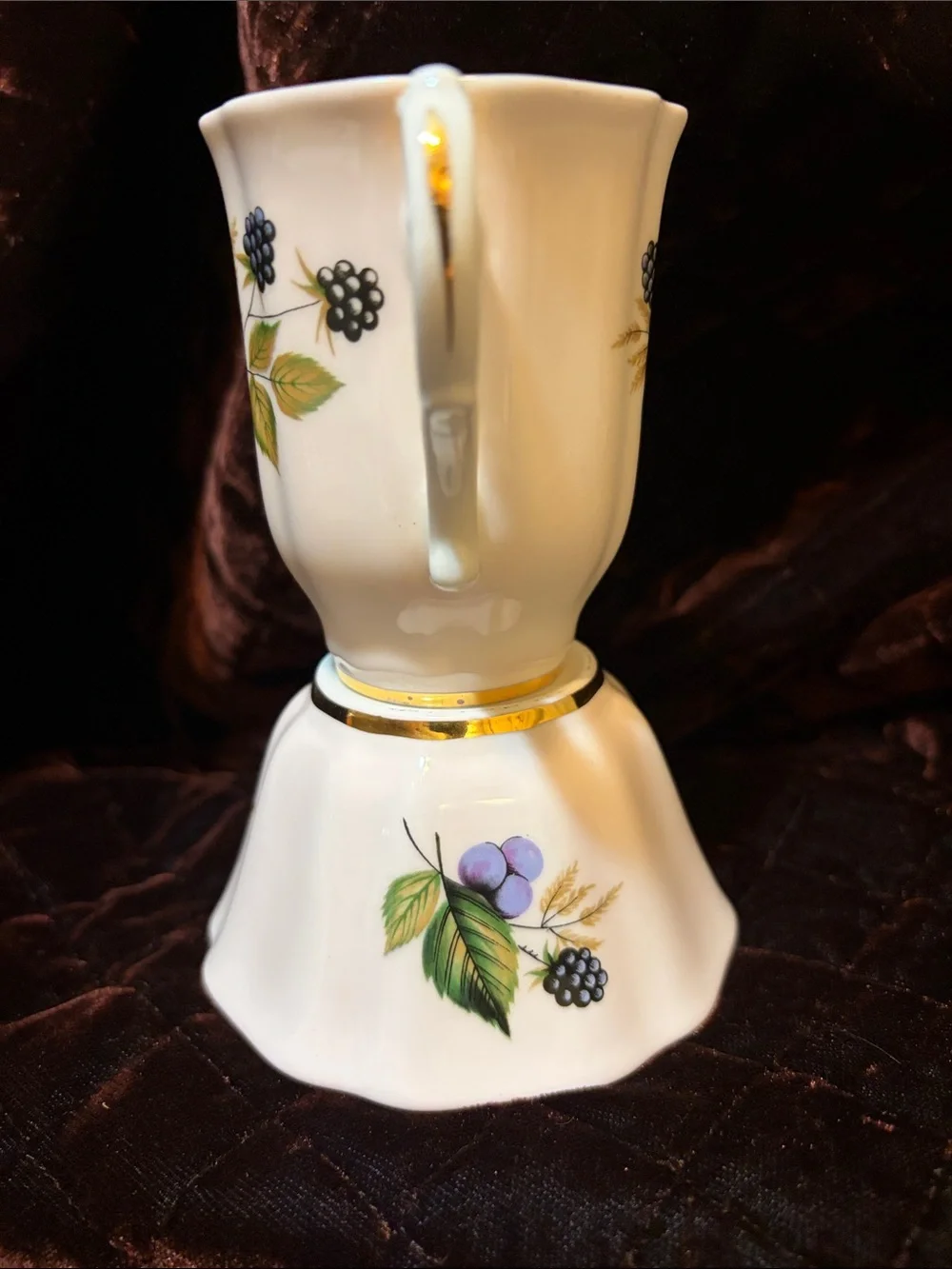 Porcelain Creamer and Sugar Set with Fruit Motif - White